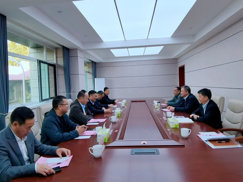 江蘇大華種業(yè)領(lǐng)導到博農(nóng)集團考察